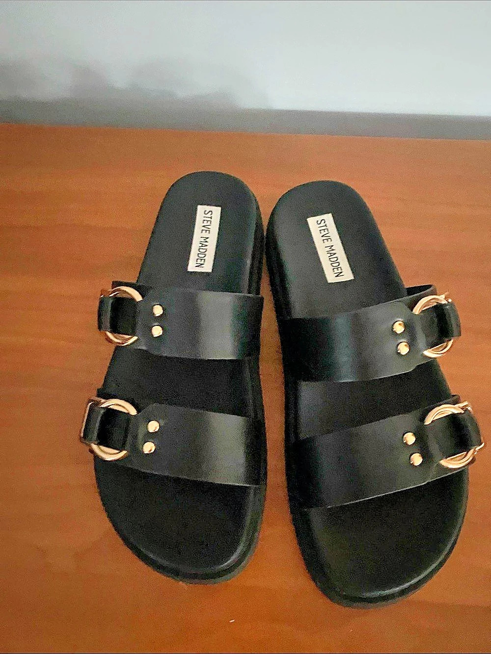 Steve Madden Black Buckle Slide Sandals Like New